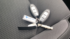 Nissan Qashqai 1.2 DiG-T N-Connecta 5dr Petrol Hatchback